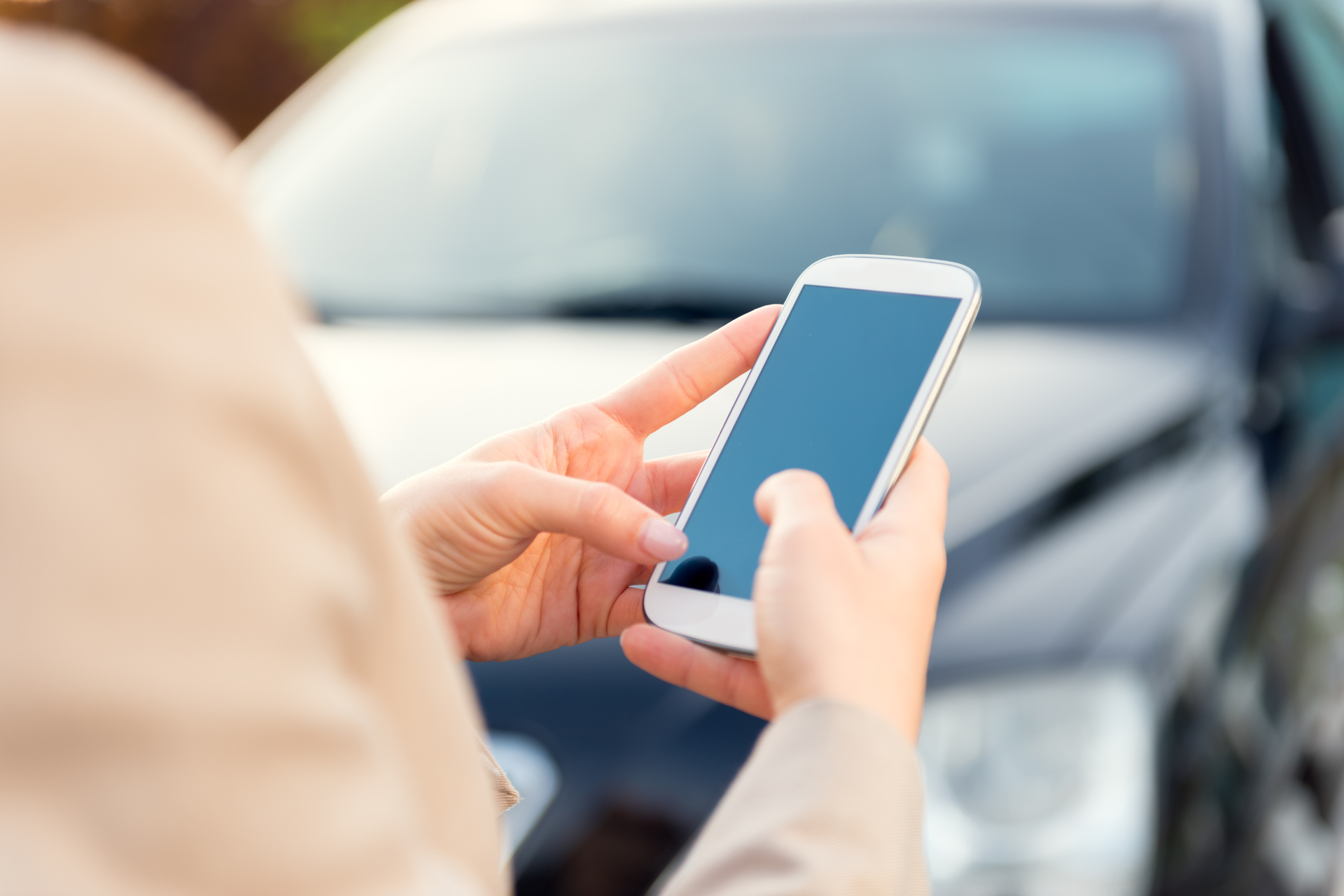 typing a business text message—real-time texting communication